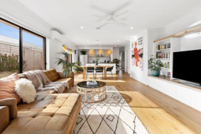Sunny family home near Ocean Grove attractions